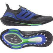 Running shoes adidas Ultraboost 21